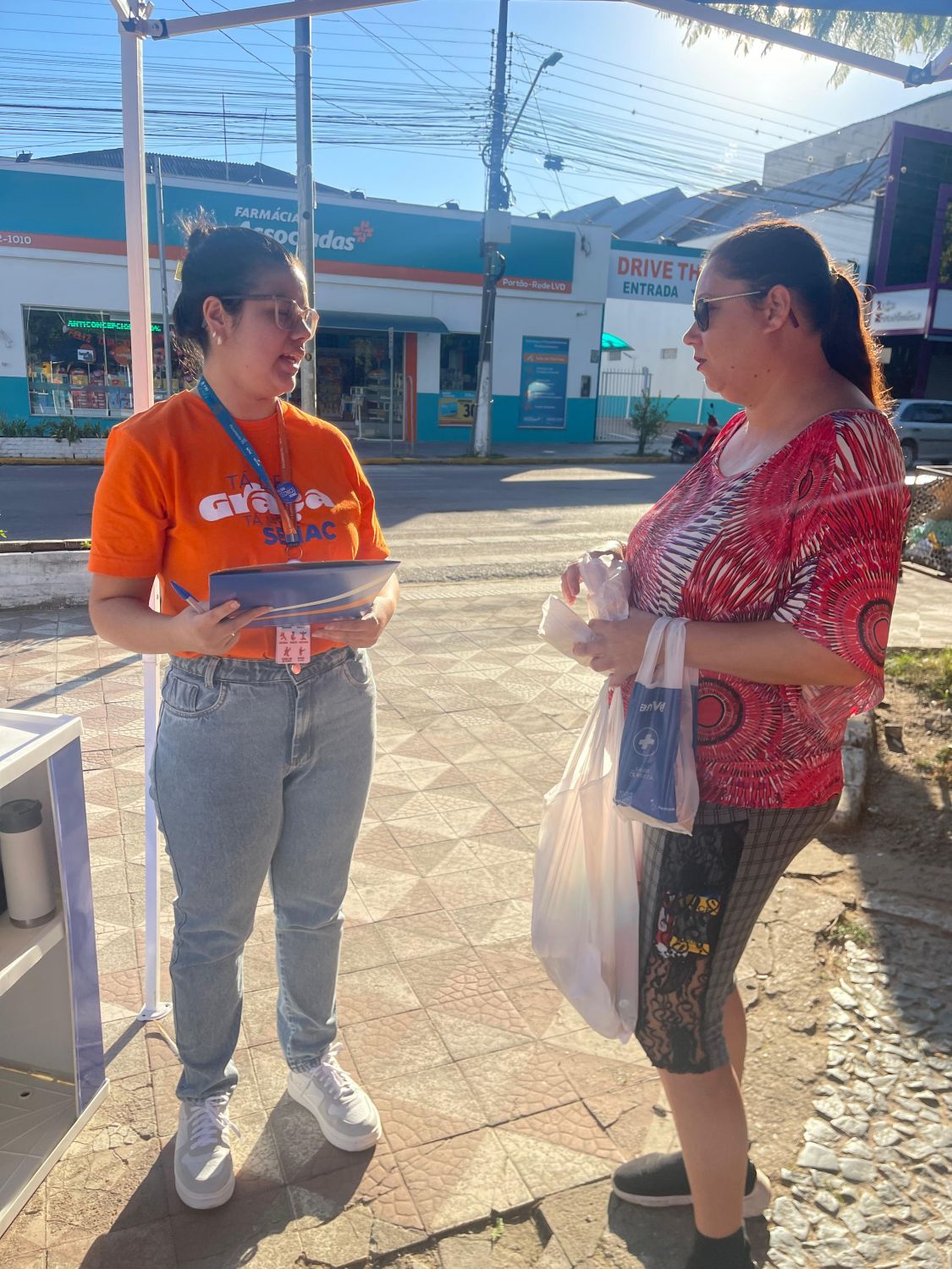 Ação de Dia das Mães movimenta Esquina Democrática de Camaquã neste Domingo #TriJuntos 
