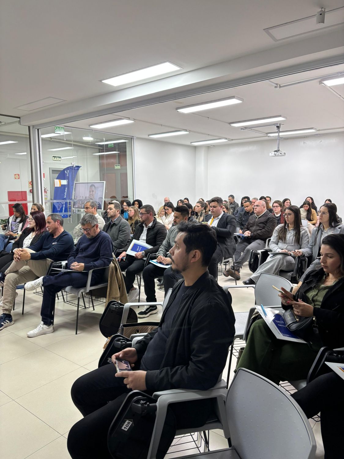 Workshop Inova Varejo reúne empresários e estudantes em Camaquã
