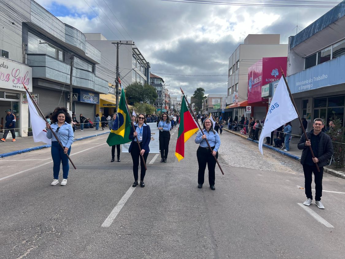 Tri Juntos participa do Desfile de 7 de Setembro em Camaquã