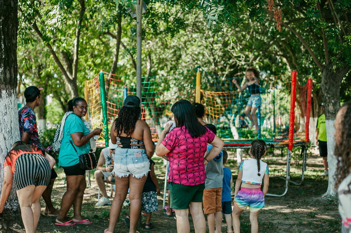 NATAL PARCEIRO: Ação na Esquina Democrática 