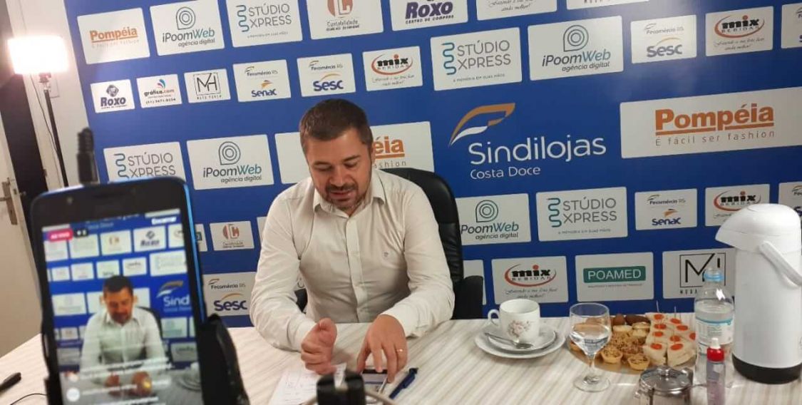 INÉDITO: Sindilojas transmite o 1° Café com Bate Papo por live