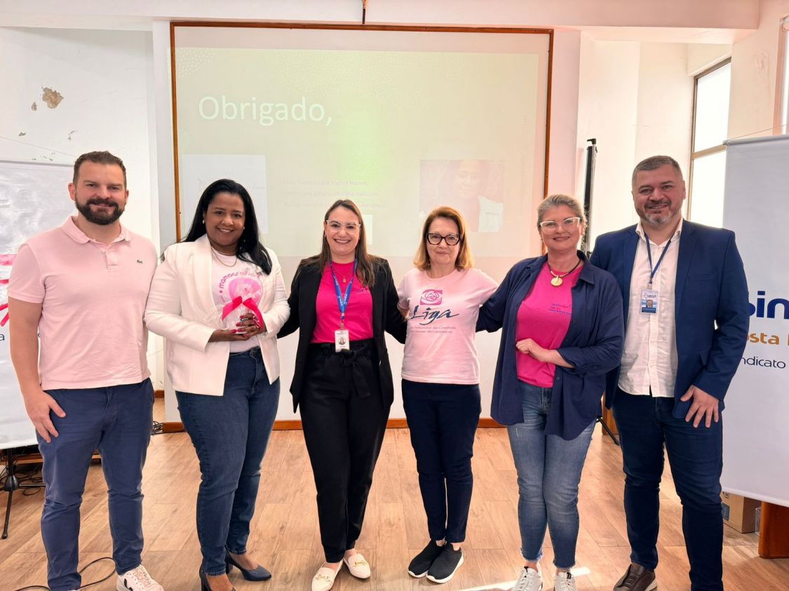 Café com Bate Papo edição Outubro Rosa  🌸