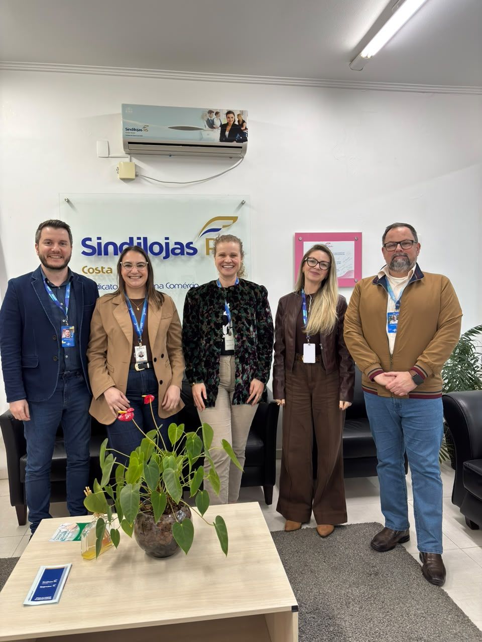 Sindilojas Costa Doce recebe visita do novo gerente do Sebrae Regional Sul